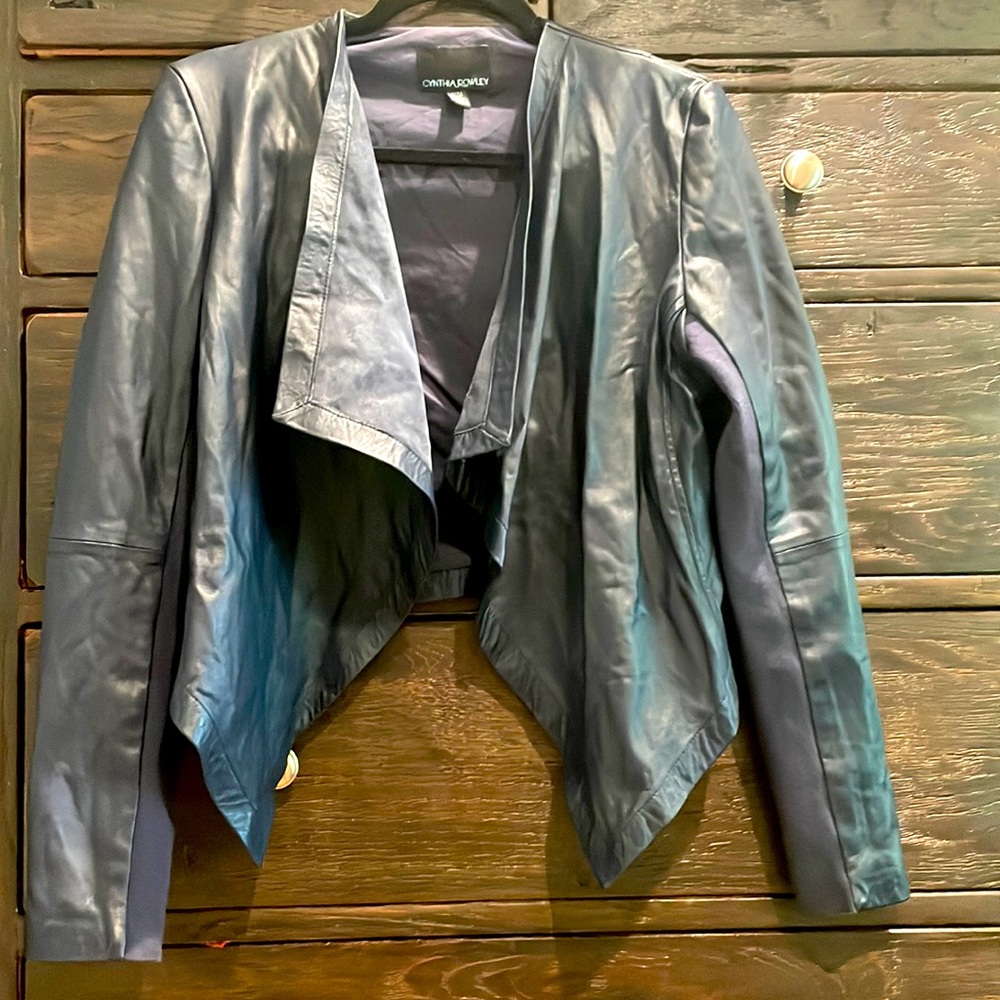 Cynthia Rowley navy cropped genuine leather jacket size Medium